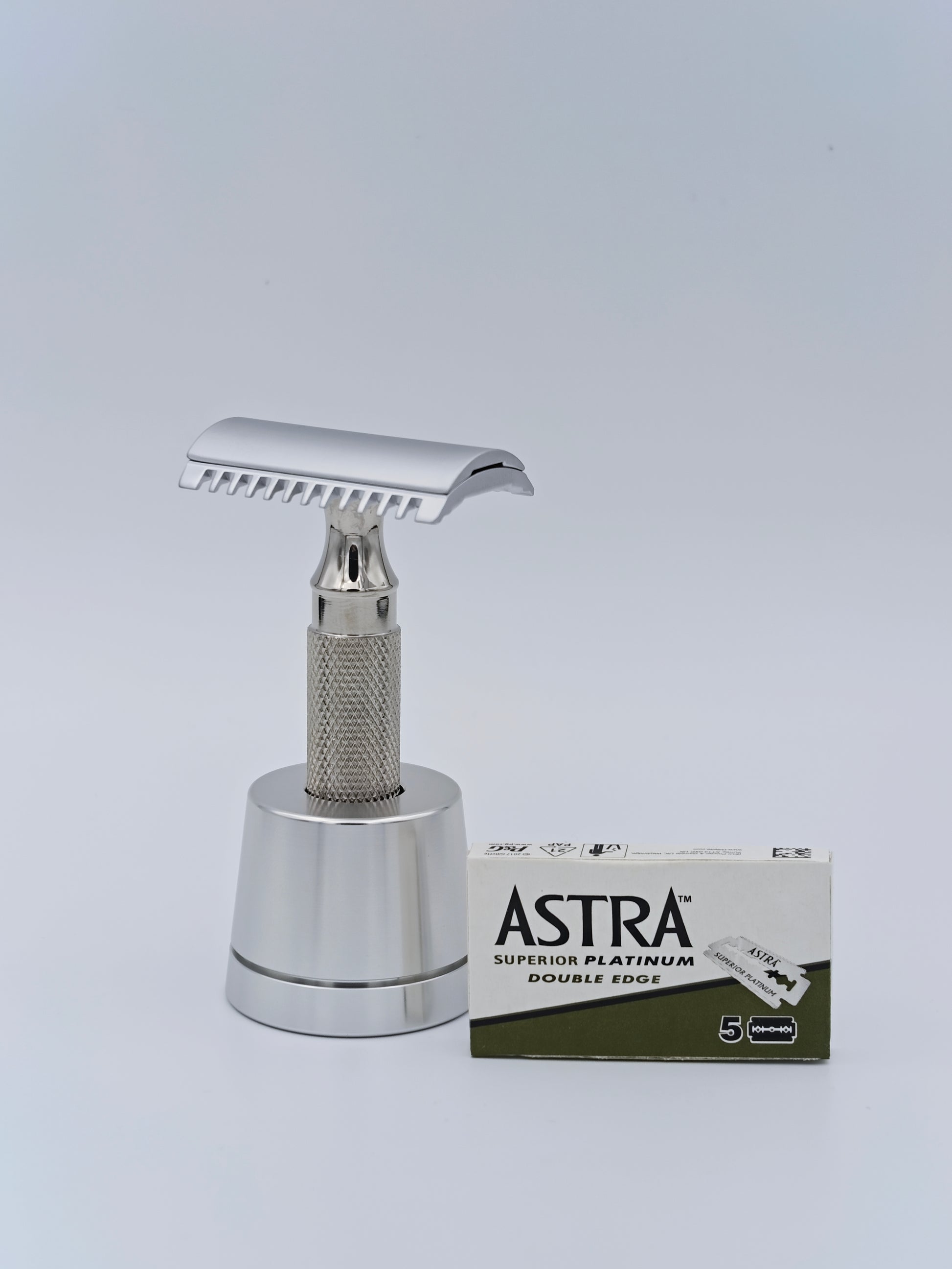 iKon Shave Craft - Short Comb Razor - Shaving Kit – iKon Razors